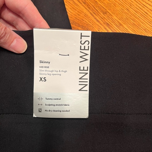 Nine West Black Mid Rise Skinny Stretch Pants Size XS - Picture 9 of 11